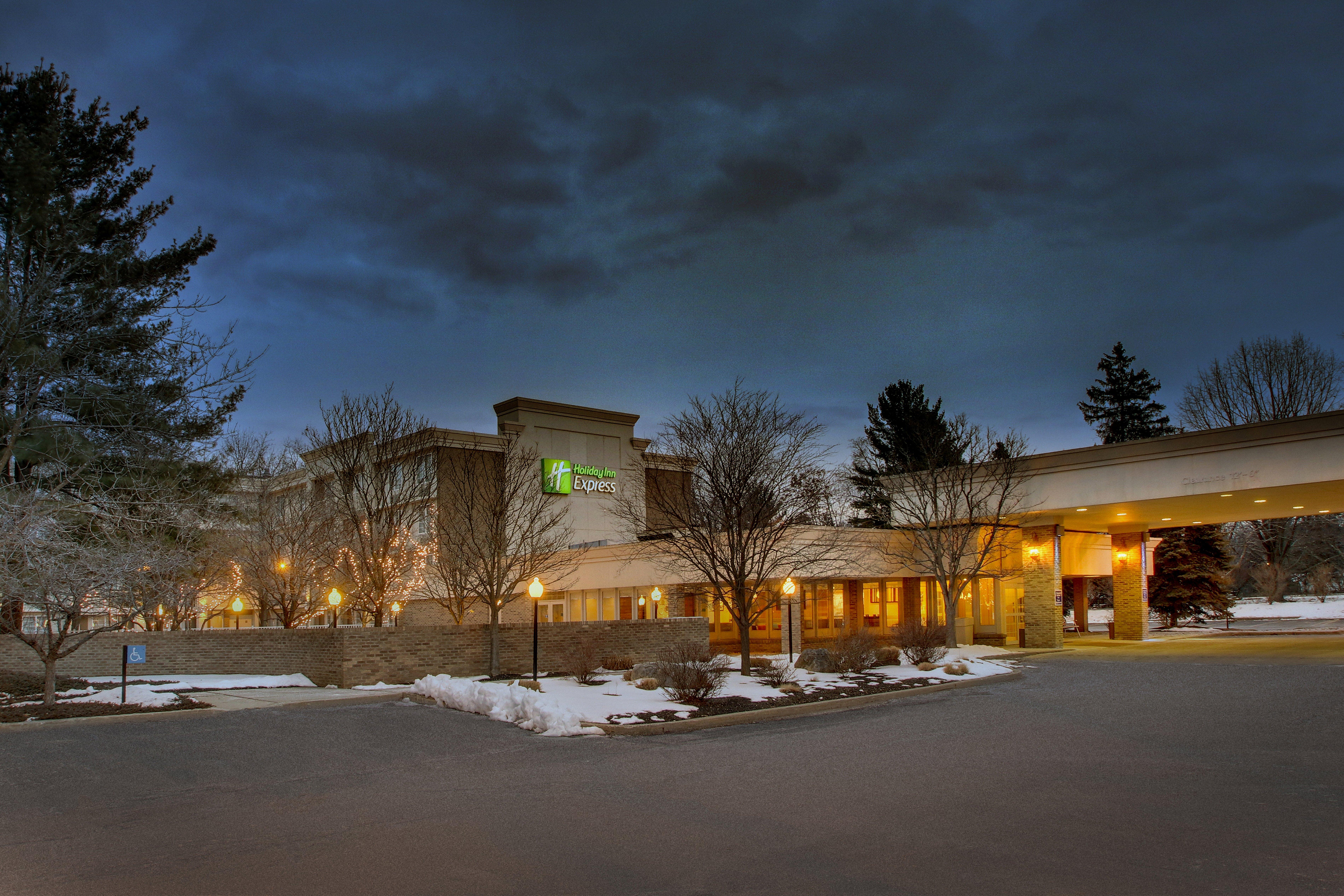Holiday Inn Express Poughkeepsie By Ihg Dış mekan fotoğraf