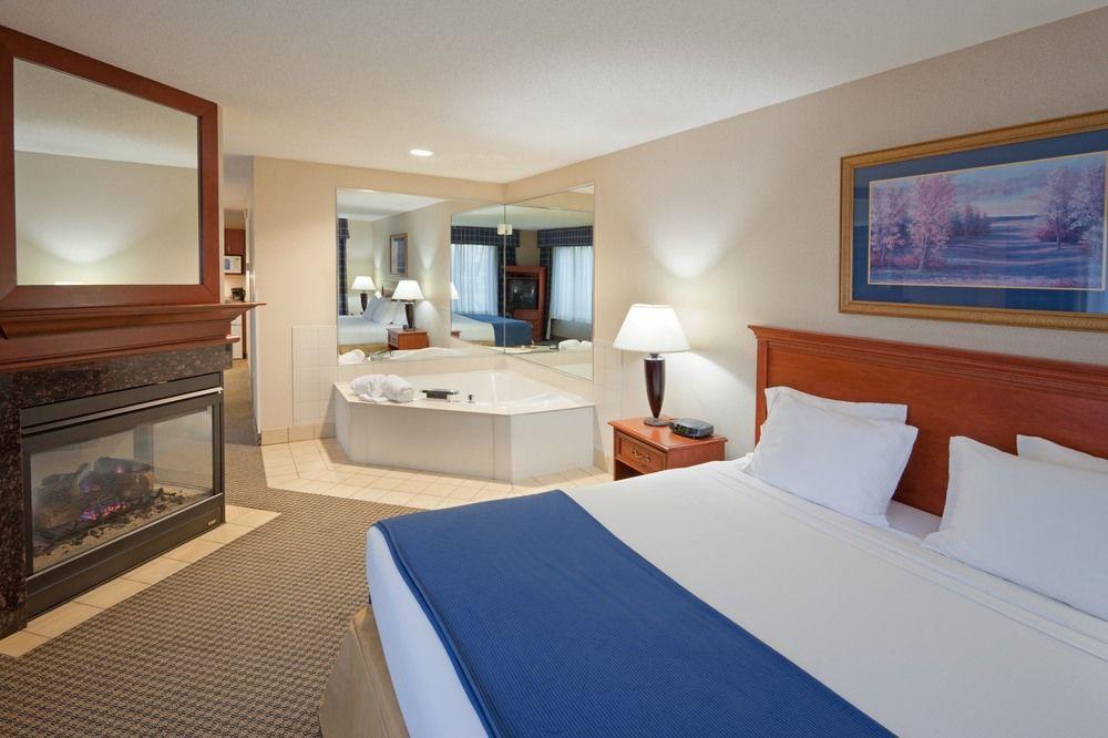 Holiday Inn Express Poughkeepsie By Ihg Dış mekan fotoğraf