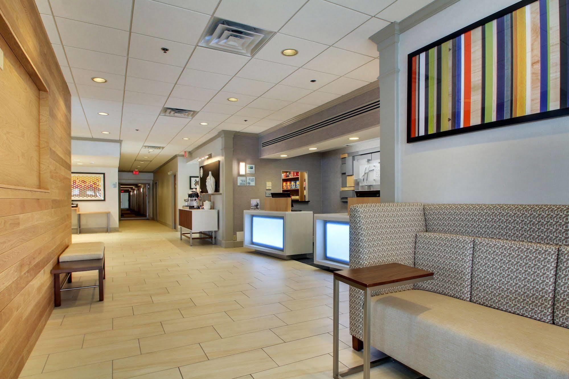 Holiday Inn Express Poughkeepsie By Ihg Dış mekan fotoğraf